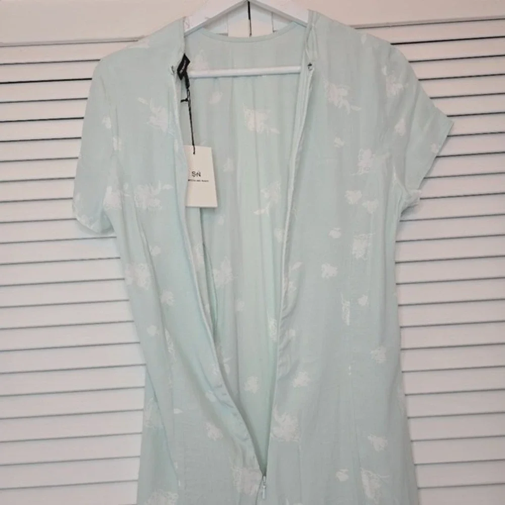 SOMETHING NAVY Easy Flirty Mini Dress Floral Sz Small Teal Chalk Cottagecore Y2K